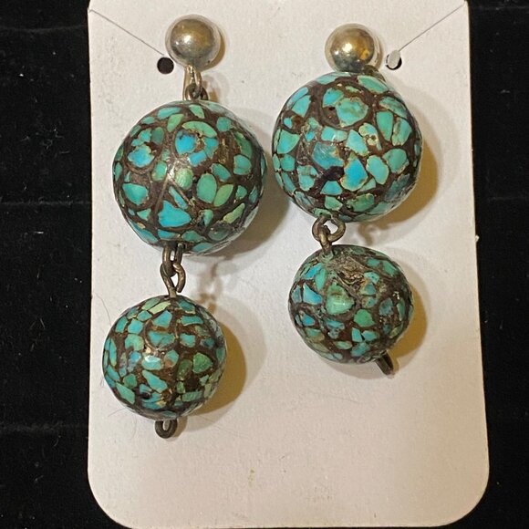2" x 5/8" Vintage Indian Silver Earrings With Crushed Turquoise Mosaic & Screw B - Picture 2 of 11